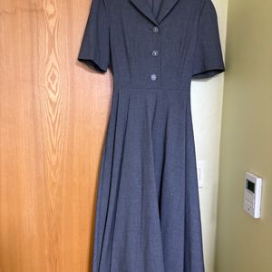 카라 플레어 원피스