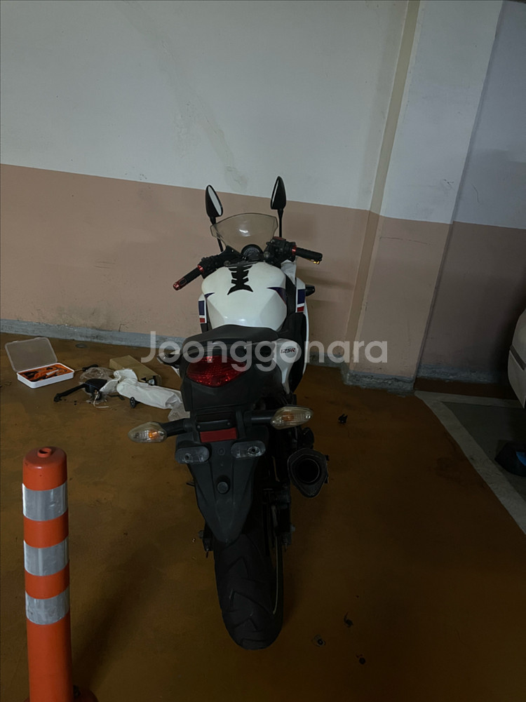혼다 cbr125r--6