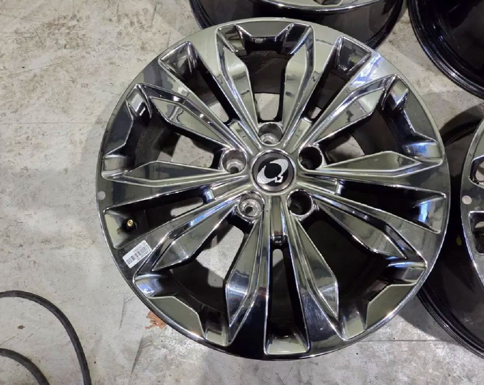 쌍용PCD G4렉스턴아레나 20인치 크롬휠판매--1