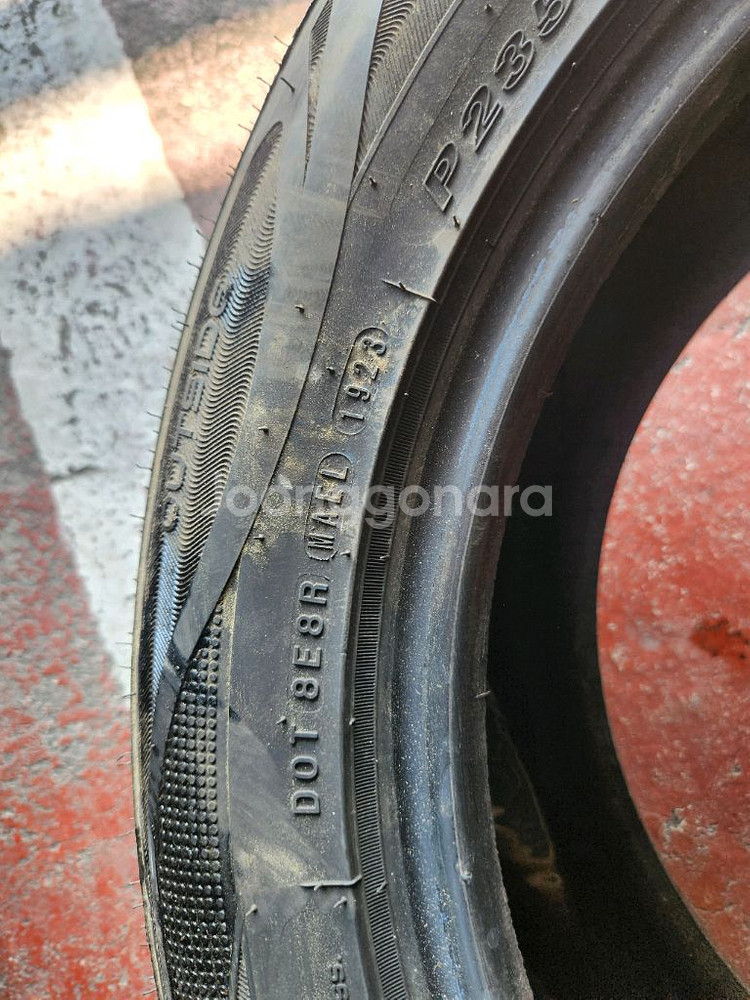 235 55 17 한대분 판매--3