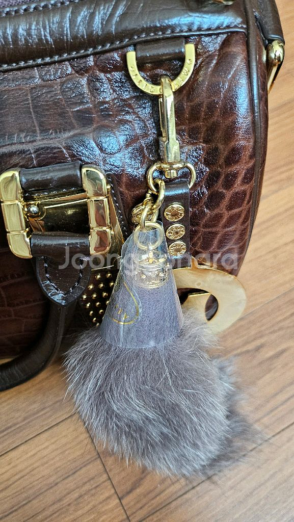 메트로시티 브라운 가죽 토트백이에요--4