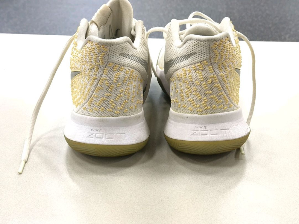 카이리 3 265mm 크롬화이트 농구화--1