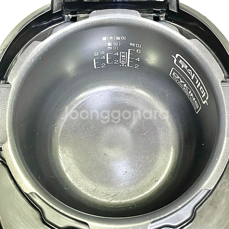 쿠첸 6인용 압력밥솥 WHC-VE0650S--3