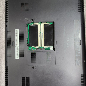 GIGABYTE P34