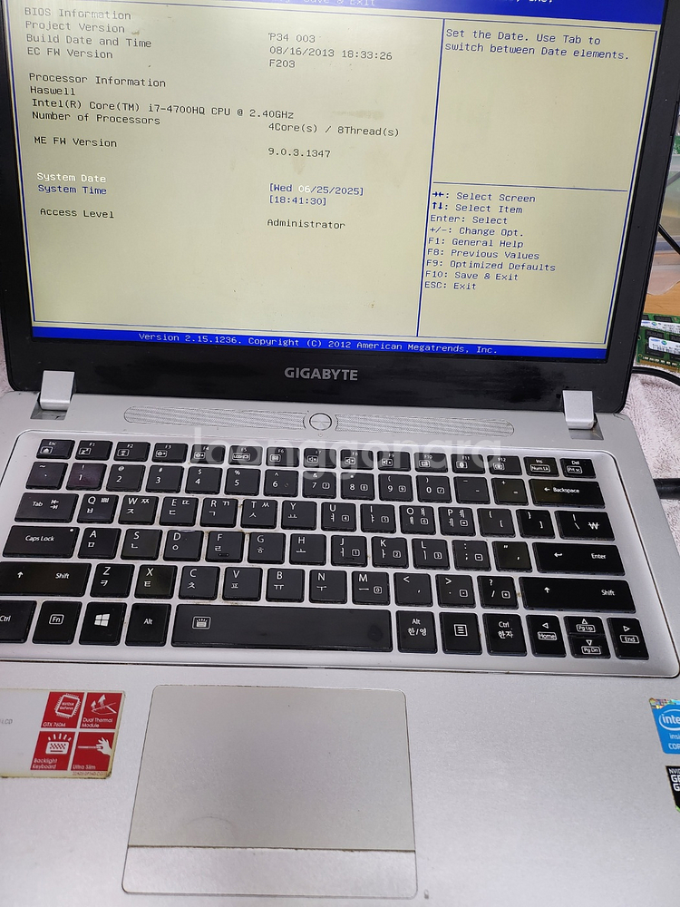 GIGABYTE P34--1
