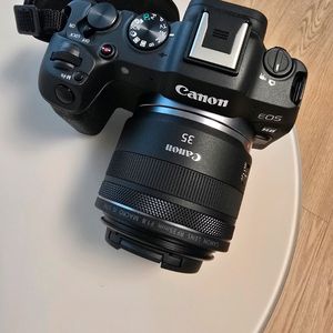 eos r8 + rf35mm 1.8stm