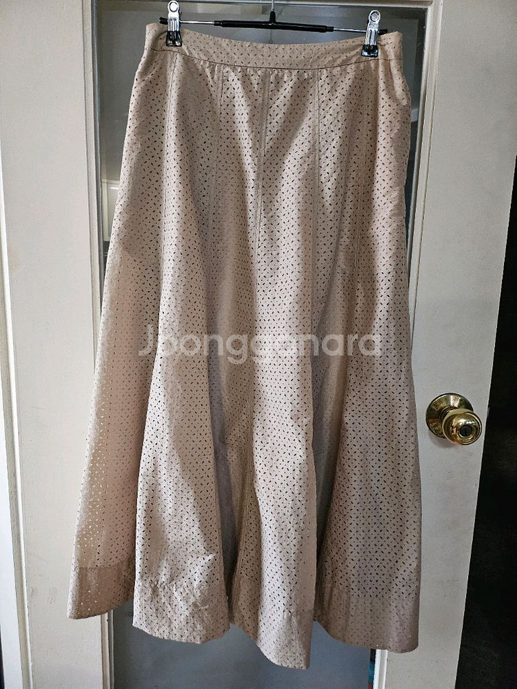 DKNY 백밴딩 펀칭 롱스커트 S--0