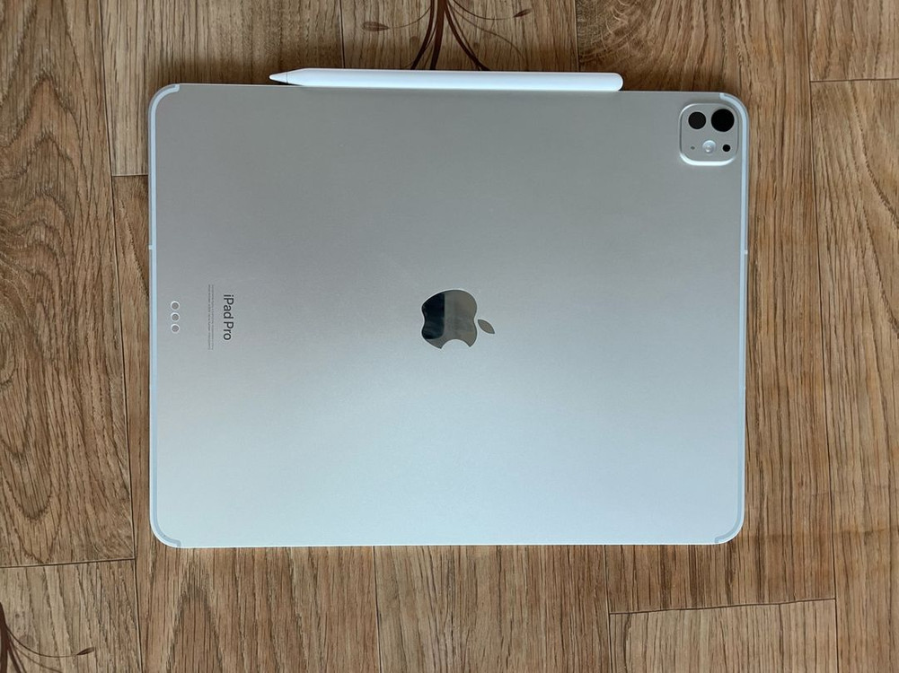 아이패드 프로 m4 13인치 256GB, 셀룰러, 펜슬 이미지