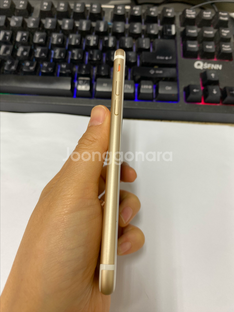 아이폰7 골드 A급 32GB 배터리98% 카메라무음--4