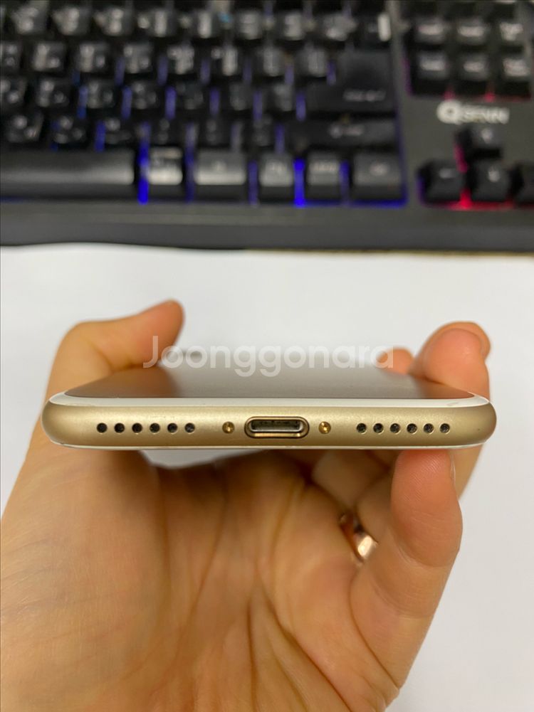 아이폰7 골드 A급 32GB 배터리98% 카메라무음--5