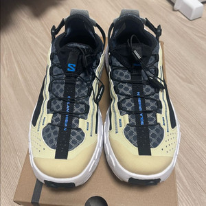 살로몬 솔앰피비안 샌들 255