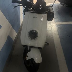 niu npro 전기스쿠터 팔아요