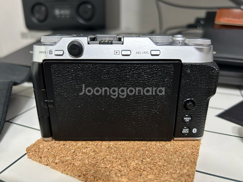 후지필름 X-M5 실버 바디킷, 티티아티산 25mm--4