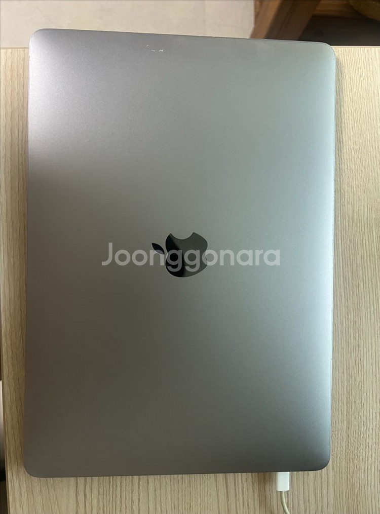 맥북프로2018 터치바 13인치 i5 8gb/256gb--1