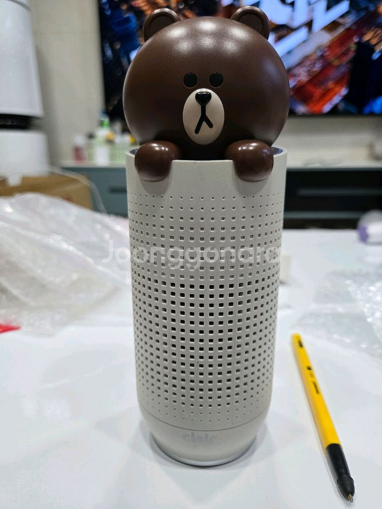 클레어 브라운 차량용 공기청정기 판매합니다--1