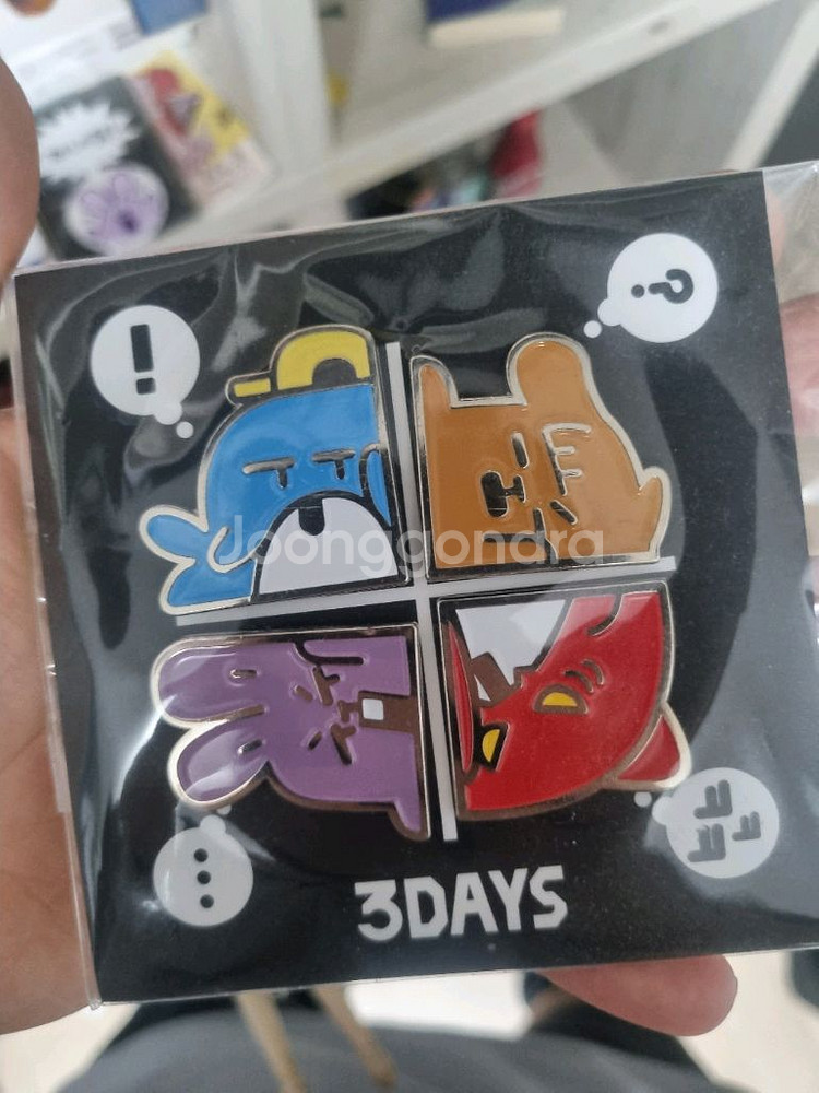 3days 핀뺏지판매합니다--0