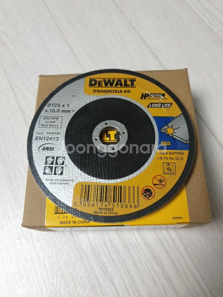 정품 디월트 5인치 절단석 스텐 스틸용 1박스--0