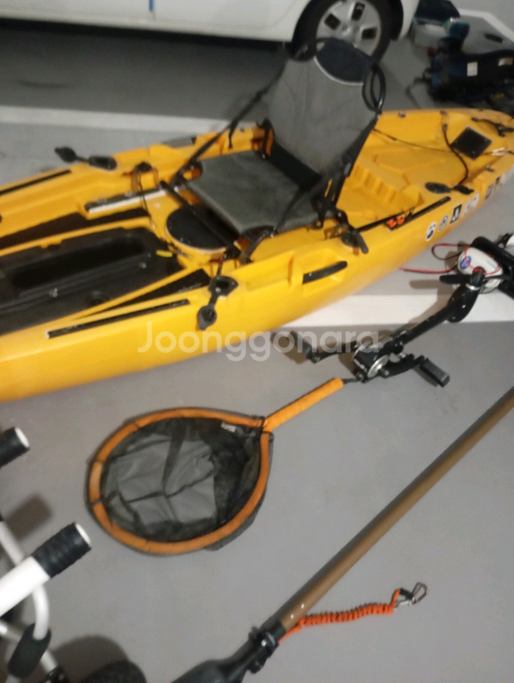 페달카약 + 가이드모터 + 배터리 판매합니다--6