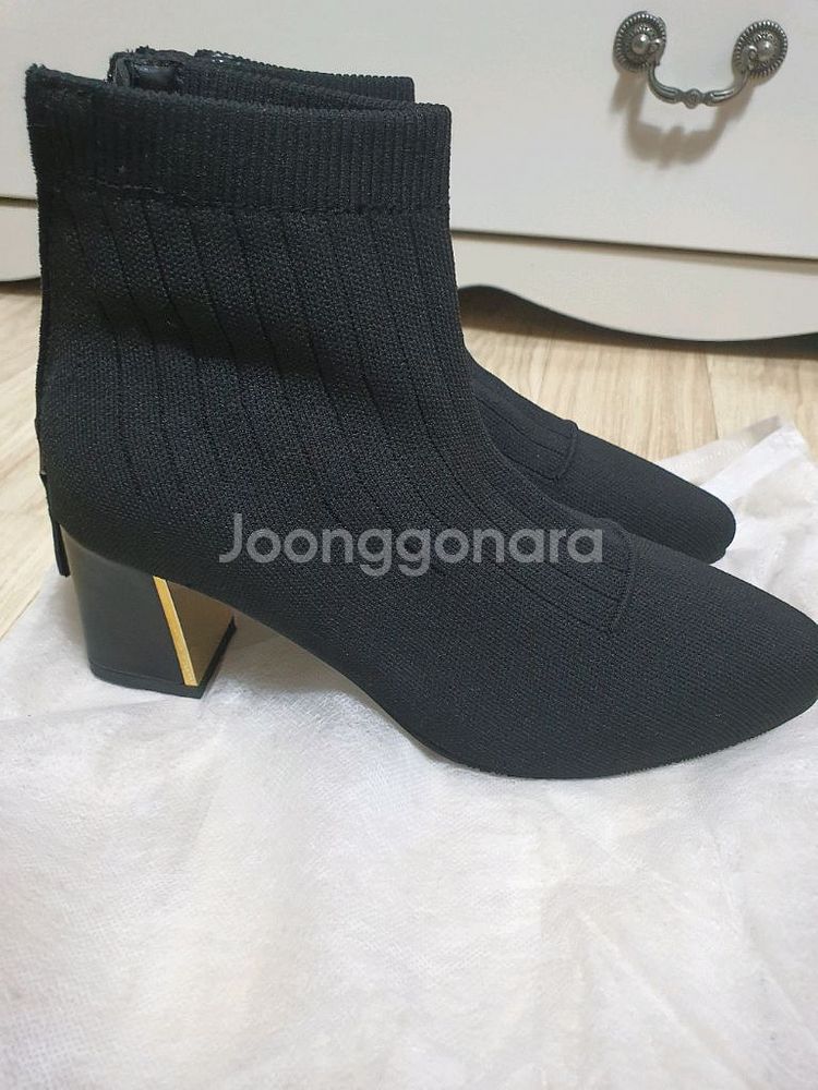(네고가능)여성 새상품 검정250 워커부츠(상태양호)--4
