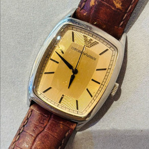 엠포리오 아르마니 쿼츠 시계