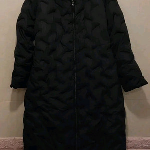 엠프리오아르마니 정품 여성 롱패딩 40 사이즈