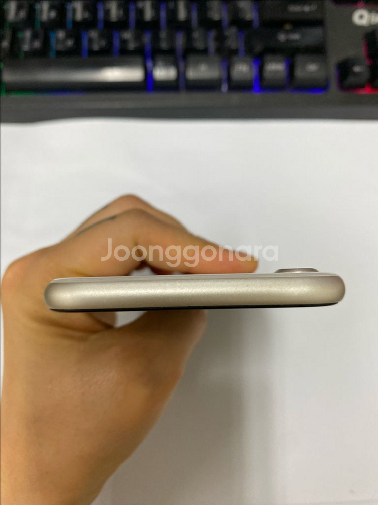 아이폰SE3 스타라이트 A급 128GB 배터리100%--3