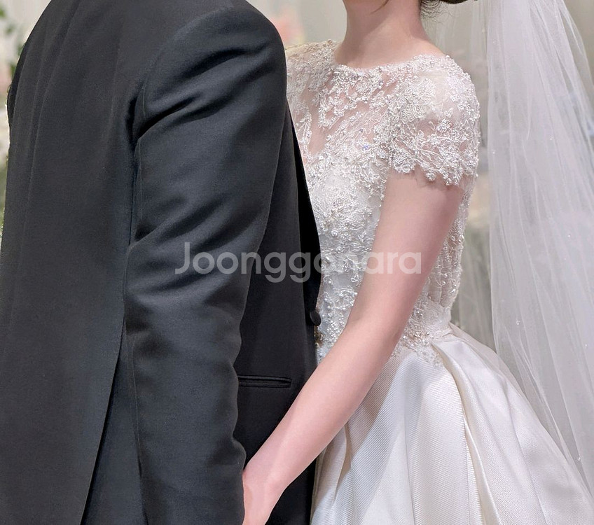 본식 웨딩드레스.베일포함 (하이앤드,이명순웨딩드레스)--3
