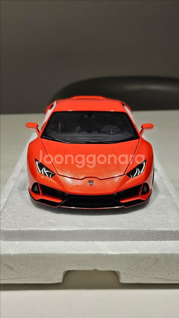 1:18 오토아트 우라칸 에보--5