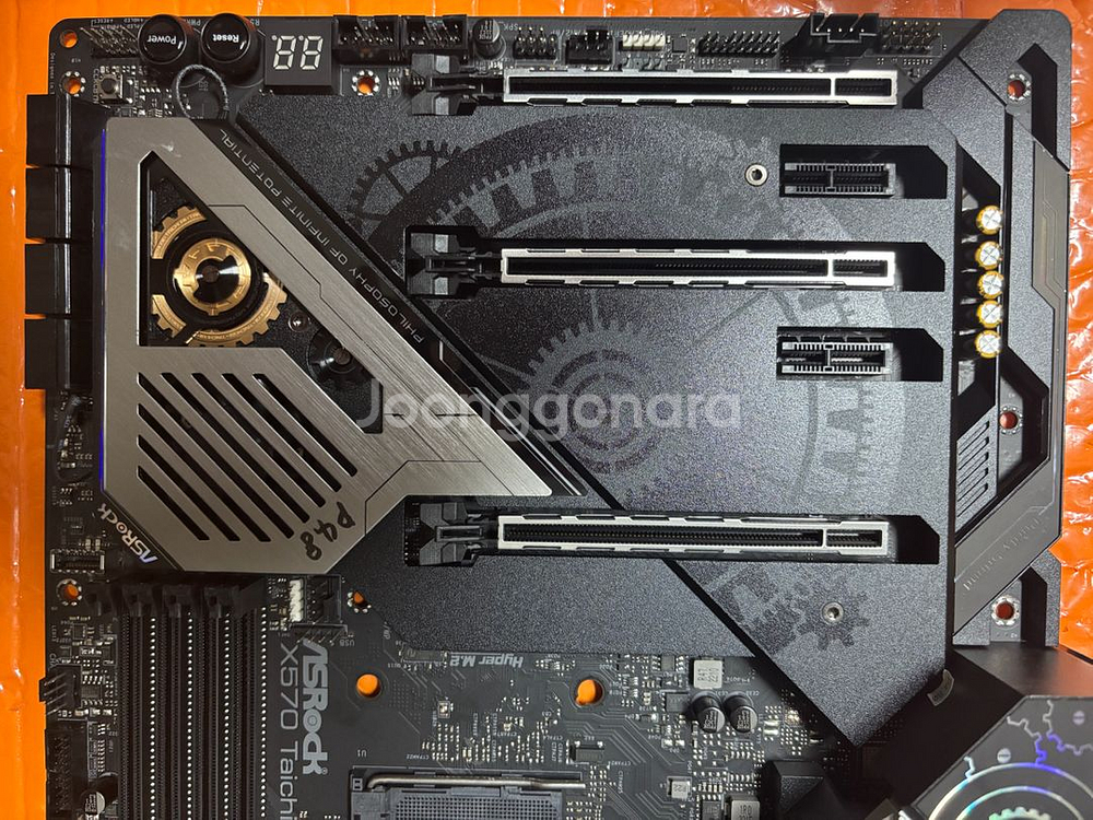 Asrock X570 Taichi--5