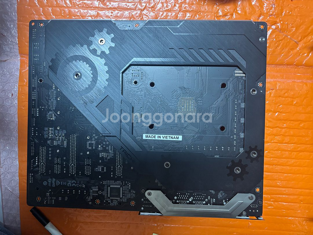 Asrock X570 Taichi--3