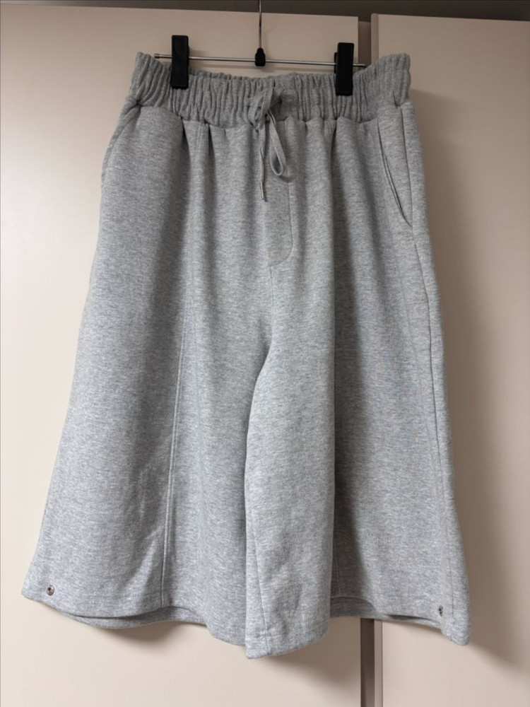 이지노이지 스냅 8부 스웨트 버뮤다팬츠 그레이 1사이즈--1