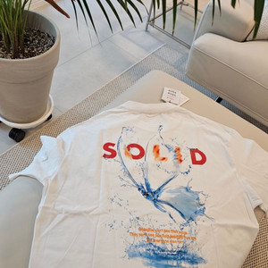 솔리드 옴므 반팔티 새상품 48사이즈 택있음