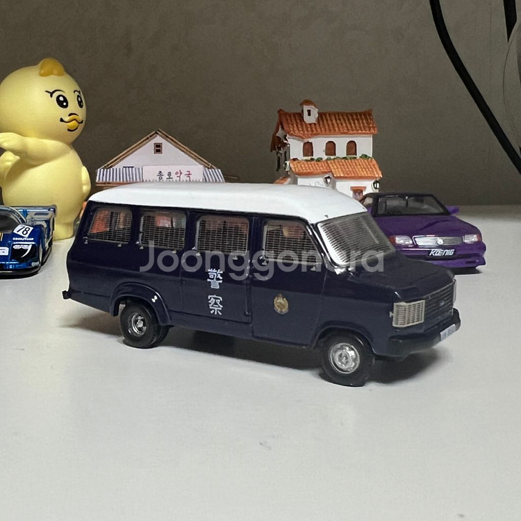 1:76 포드 Transit 홍콩 경찰 밴 다이캐스트--4