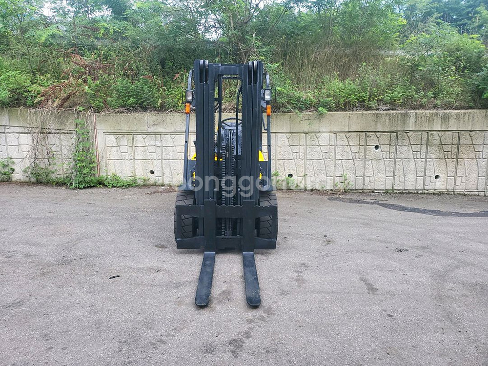 중고지게차 두산 D30S-3 디젤 3톤 3단 지게차--5