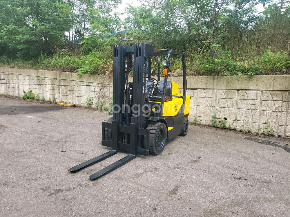 중고지게차 두산 D30S-3 디젤 3톤 3단 지게차--6