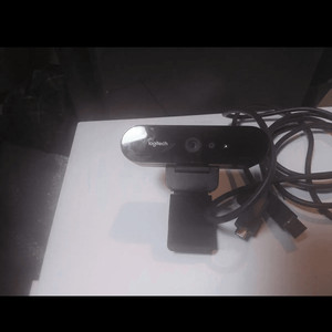 로지텍 4K 카메라