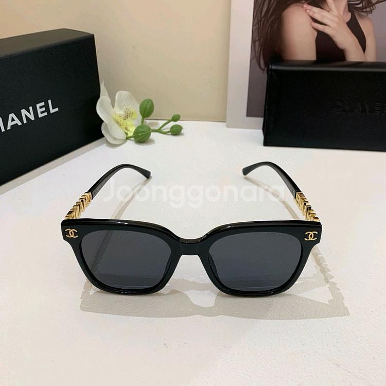 Chanel클래식 얼리 스프링 스타일 선글라스--4