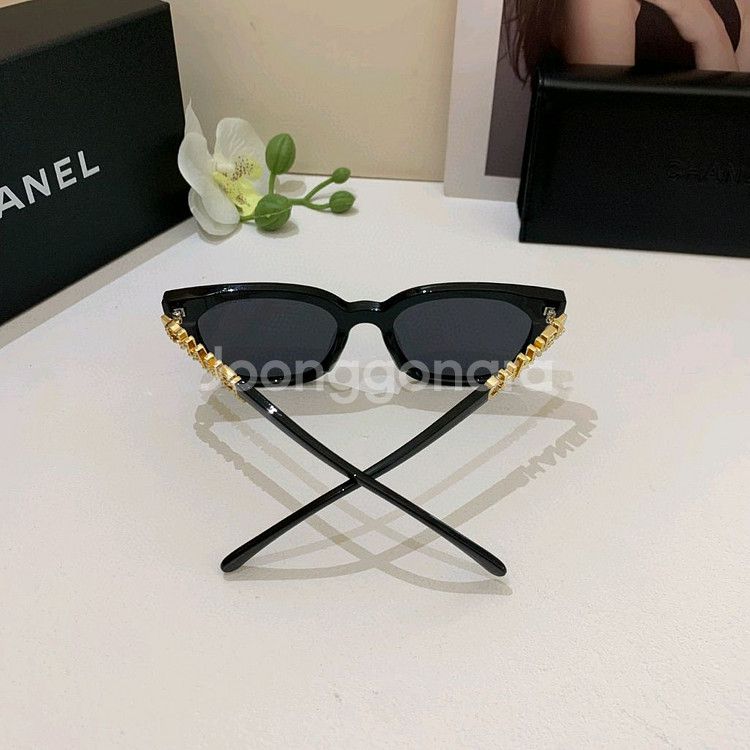 Chanel클래식 얼리 스프링 스타일 선글라스--6