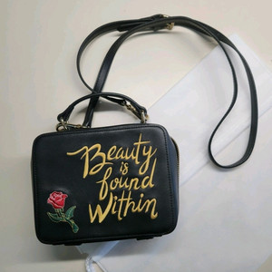 로엠x디즈니 콜라보 크로스백