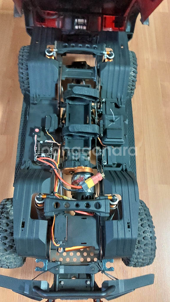 지프rc 1/7 판매합니다.--4