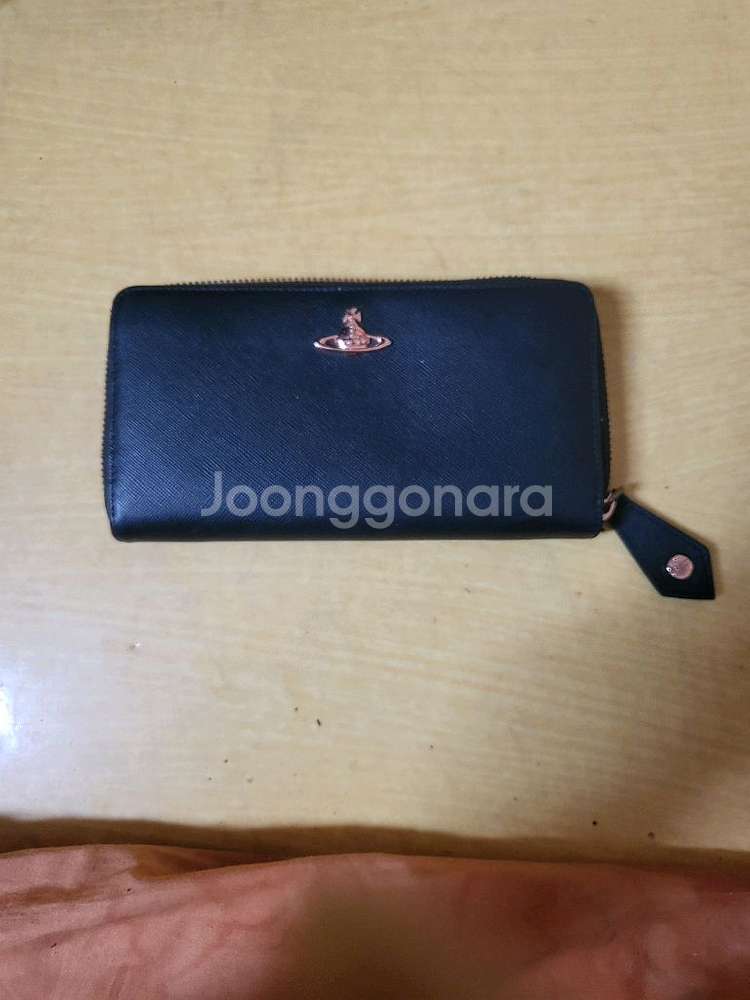 비비안웨스트우드 블랙 장지갑--0
