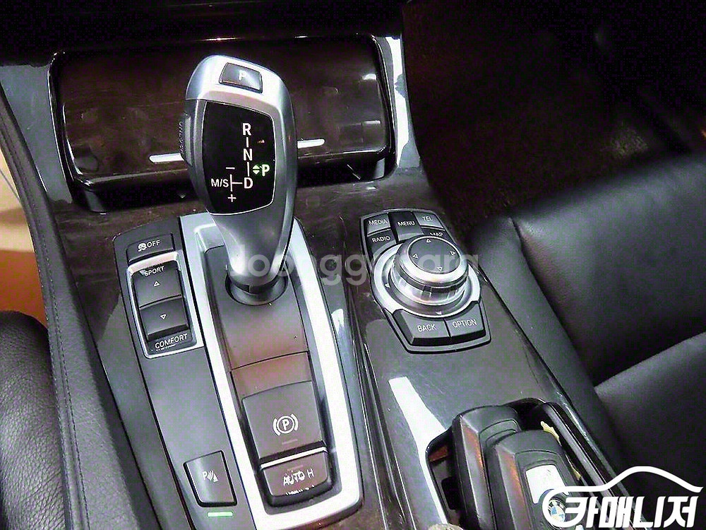 [BMW]5시리즈 (F10) 520d #최저가도전--8