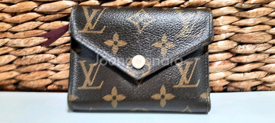 루이비통 카드지갑 Leather Wallet 정품--2