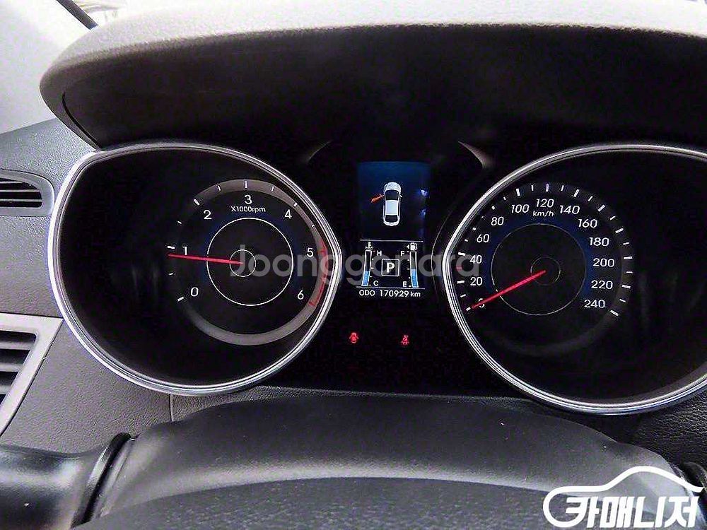 [현대]더 뉴 아반떼 1.6 VGT 프리미엄 (5인승)--6
