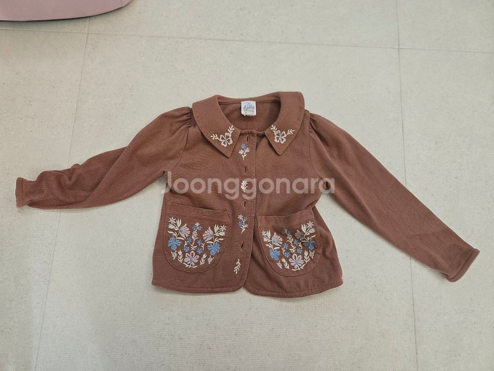 아폴리나 제나가디건 23y--0