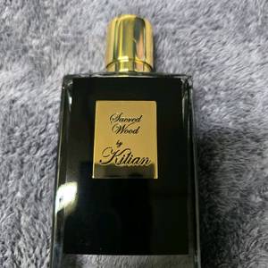 킬리안 세이크리드 우드 EDP 50ml