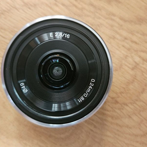 소니 16mm 단렌즈 F2.8