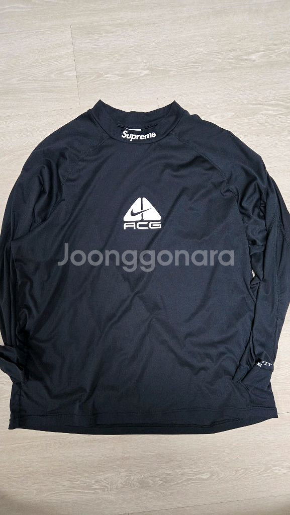 (XL)나이키ACGx슈프림 모크넥 긴팔티 팝니다.--0