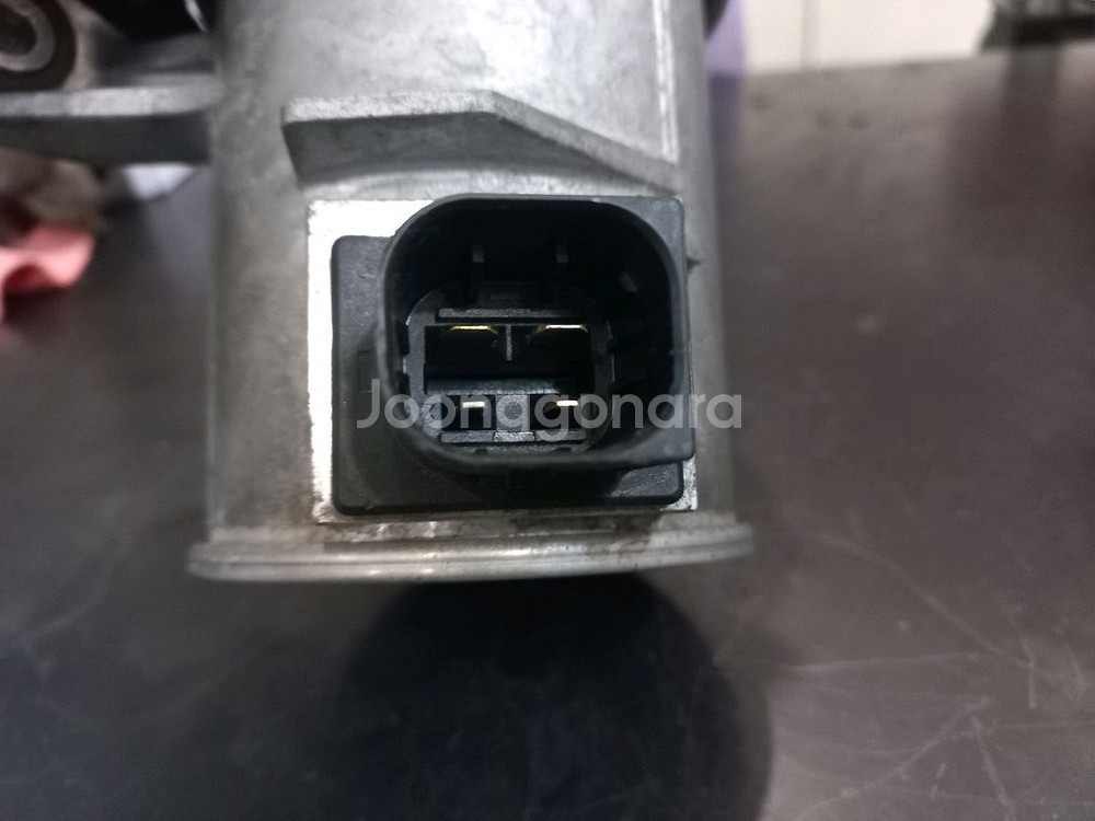 벤츠 W213 E300 전동식워터펌프2742000407--1