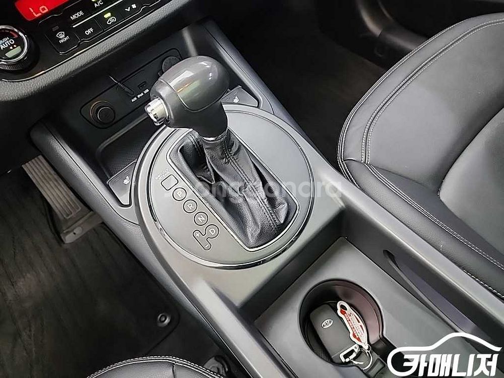 [기아]스포티지 R 2WD TLX 최고급형 (5인승)--4